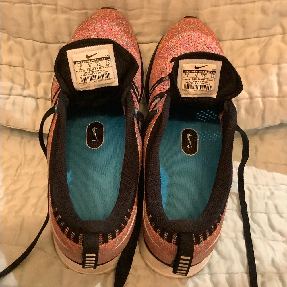 Nike Flyknit Trainer + MultiColor like NEW - Picture 3 of 7